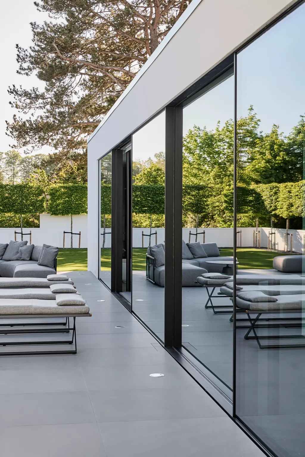Carte Blanche, Vedbæk, Danmark: Vitrocsa V56, V56 Pivot og Reynaers Slimwall 35