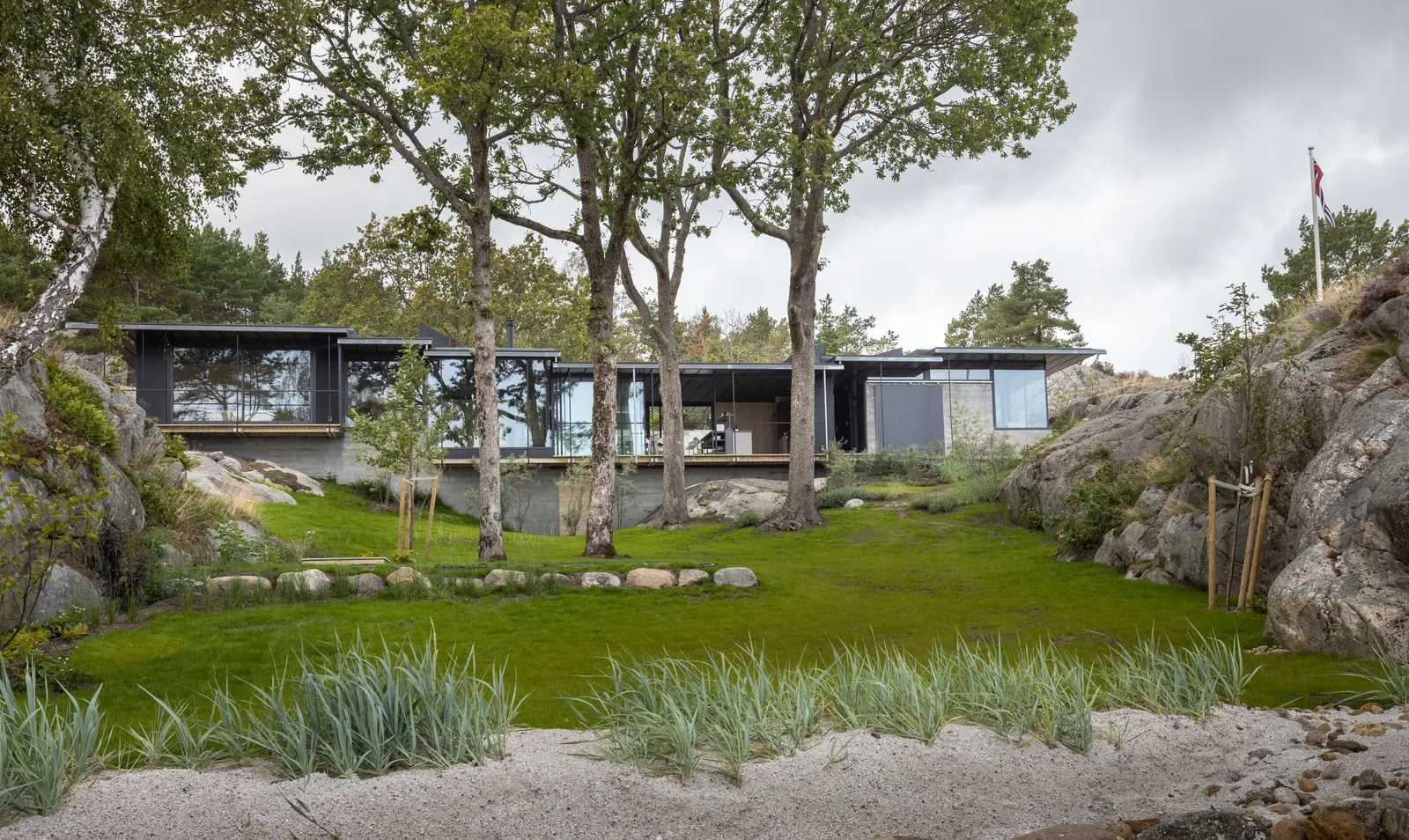 Furøya, Lillesand, Norge — Reynaers Hi-Finity, CF 68 og Slimline 38 (bilde 2 av 12)